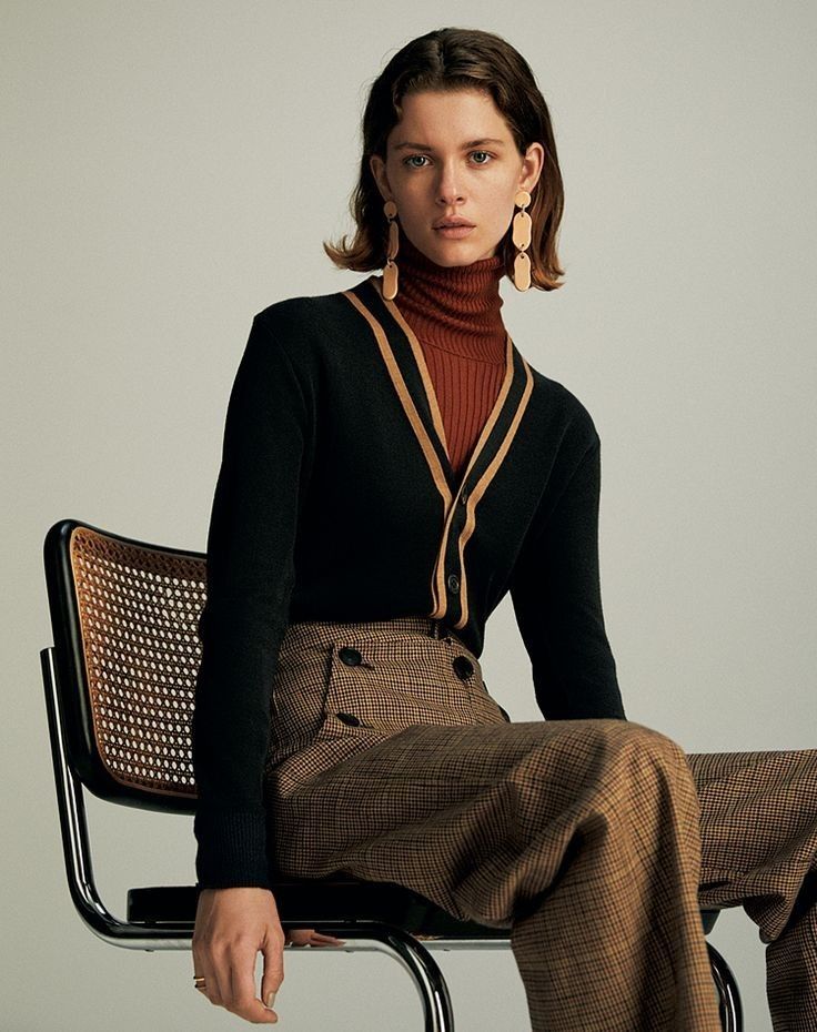 Tipped Contrast Knit Cardigan